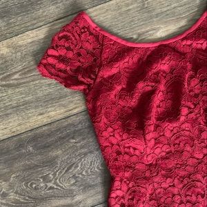 DAVID’S BRIDAL Red Cap Sleeve Lace Shift Dress